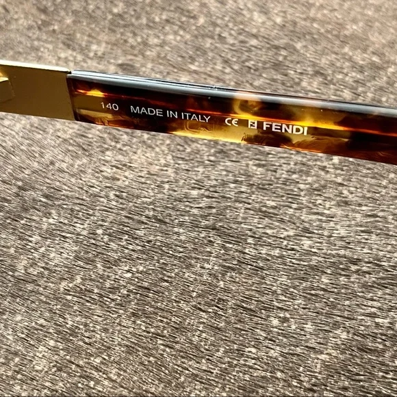 FENDI VTG Aviator Gold Rimmed Oval Logo Singlasses - Picture 9 of 14